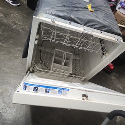 Like New Dishwasher 