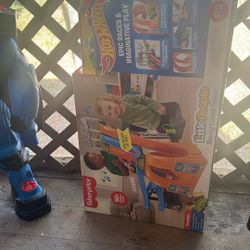 Hot Wheel Racing. Set