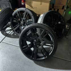 Escalade 22s