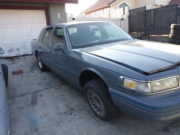1997 Lincoln Towncar Cars Trucks In Moreno Valley Ca Offerup
