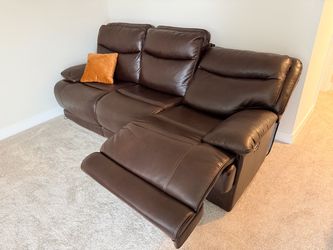 Brown Leather Recliner Sofa 3-Seater Haverty’s