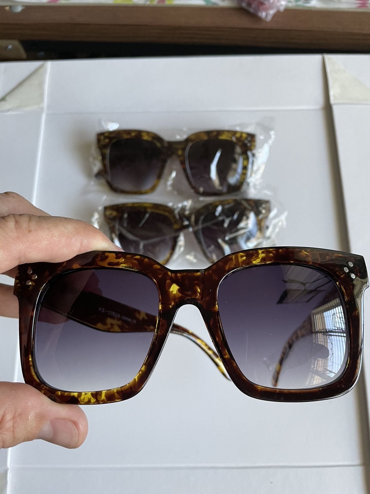 Retro sunglasses olive green Tortoise Design All 3 For $15