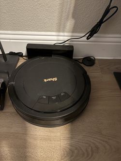 Shark robot Vacuum