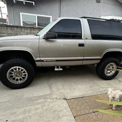 1999 Chevy Tahoe 2 Door