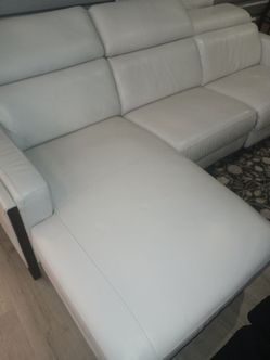 SECTIONAL GENUINE LEATHER RECLINER ELECTRIC ⚡ WHITE COLOR..✅💥🚚✅ DELIVERY SERVICE AVAILABLE 🚚💥🚚