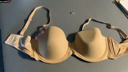 Maidenform  Nude Padded Underwire Bra with Tags Size 38C