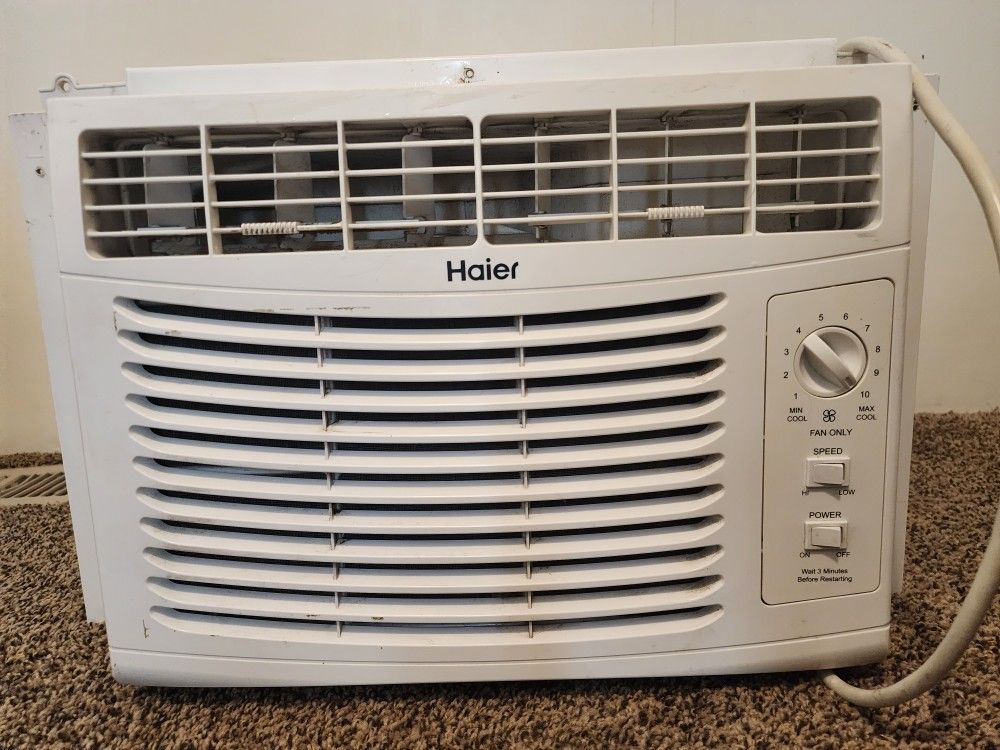 Haier WINDOW A/C UNIT 5000BTU
