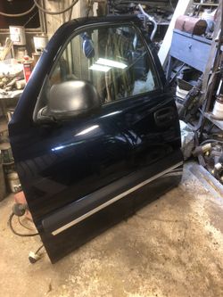 2005 GM doors