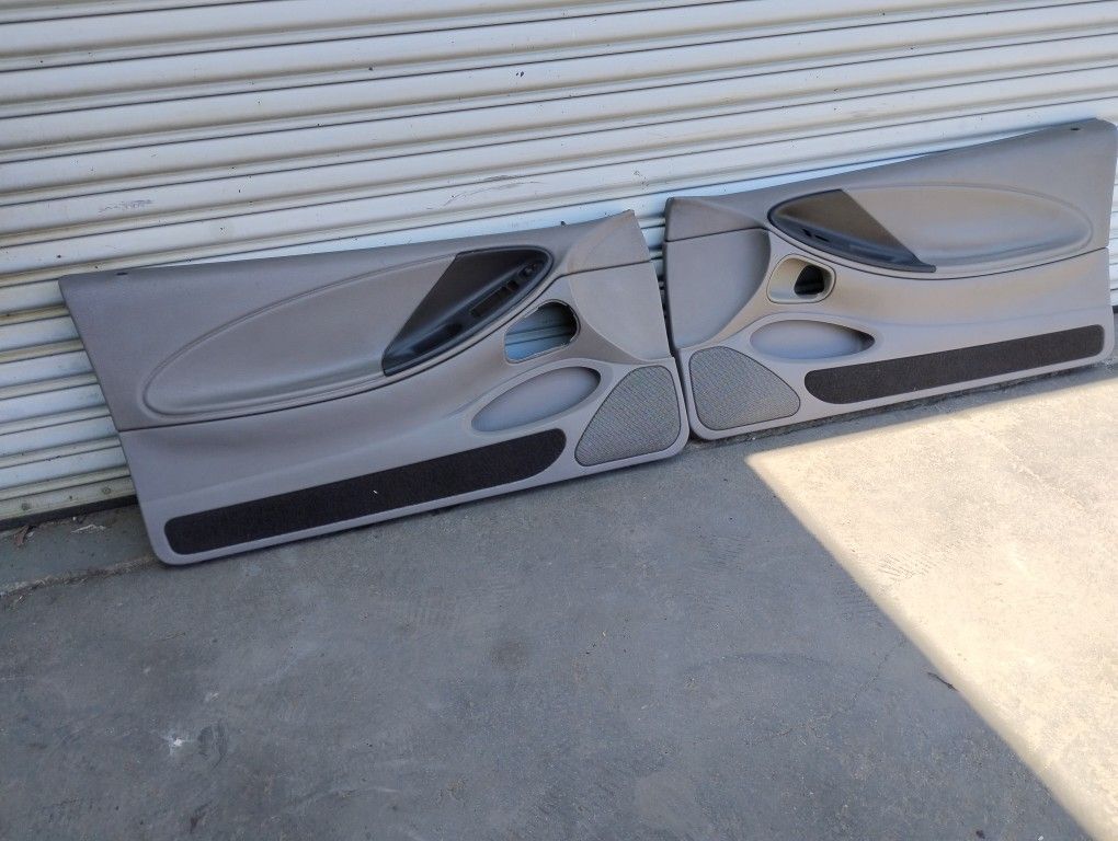 1(contact info removed) FORD MUSTANG GT CONVERTIBLE COUPE COBRA PAIR INTERIOR DOOR PANELS GREY/BLACK