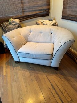 Clam Chair