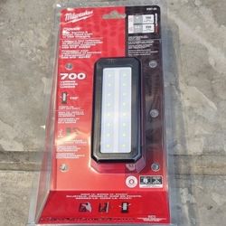 Milwaukee Rover M12 Service And Repair Flood Light With USB Charging