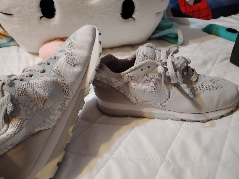 Nike Air 7.5
