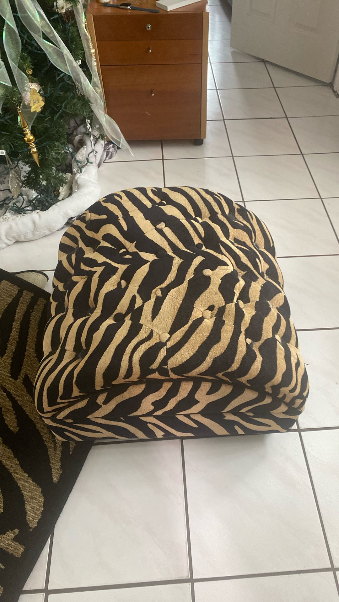 Zebra Rug And Ottoman