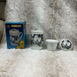 vintage snow white China Infuser Mug With Lid