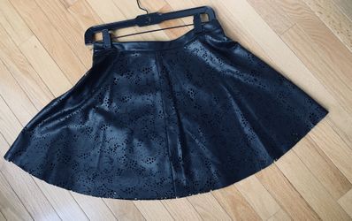 GUESS leatherette skirt, size6