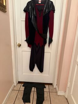 Dark Medieval Pirate Halloween Costume