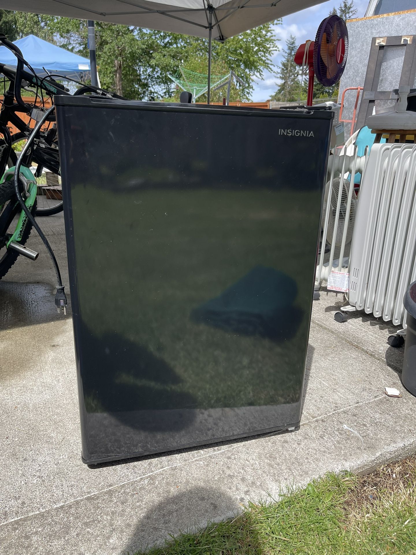 Insignia Mini Fridge