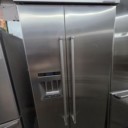 36" KITCHENAID BUILT IN STAINLESS STEEL REFRIGERATOR