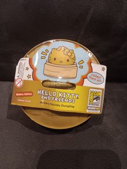 SDCC 2026 Exclusive Hello Kitty Golden Glitter Dumpling Glitter Series Comic Con