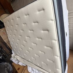 Full Size Mattress 