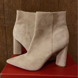 Kendall + Kylie Gretchen size 10