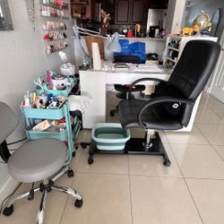 Estación De Manicurista Todo Completamente Equipado 