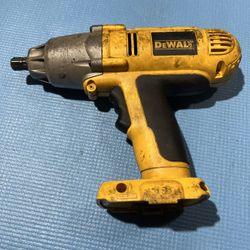 Dewalt 18 Volt Cordless 1/2 Inch Impact Driver Wrench DW059 Tool Only