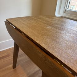 Kitchen Table (40’ X 40)