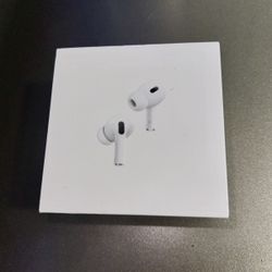 Apple AirPods Pro 2nd Generation with MagSafe Wireless Charging Case - White