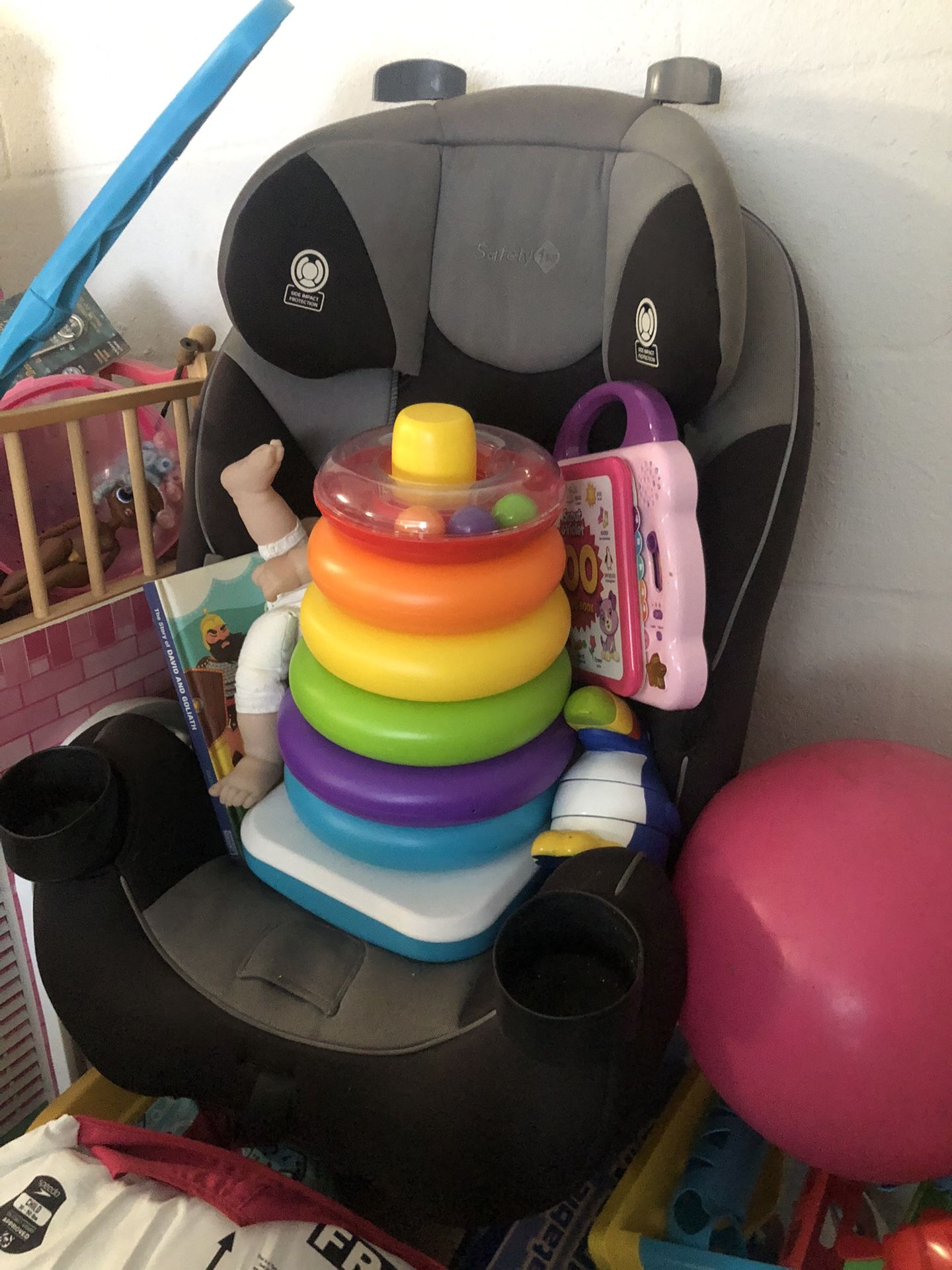 Car seat and toddler toys