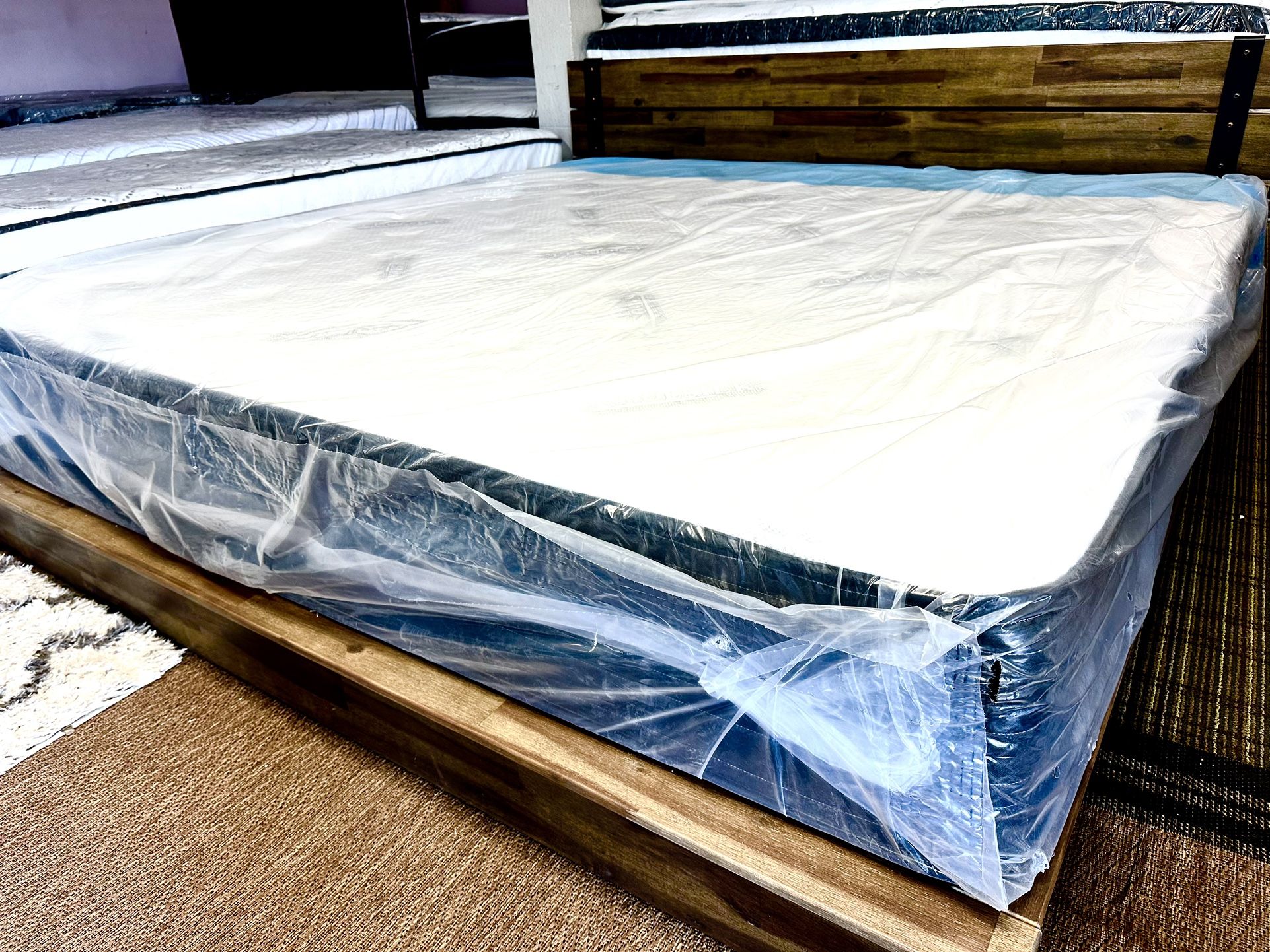 NEW 12” Promo King Hybrid Mattress