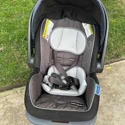 Infant carseat