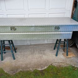 DELTA Full size Tool Box  Nice 2 Keys