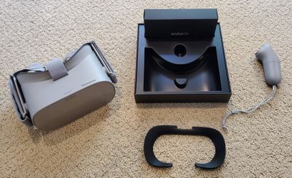 Oculus Go 64GB Standalone Virtual Reality Headset - Gray