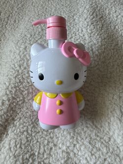 Brand New Plastic Hello Kitty Soap Dispenser