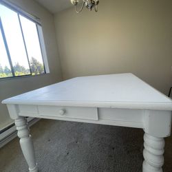 Free Dining Table