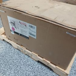 10" Wide Avantco Conveyor Oven. Great For Pizza