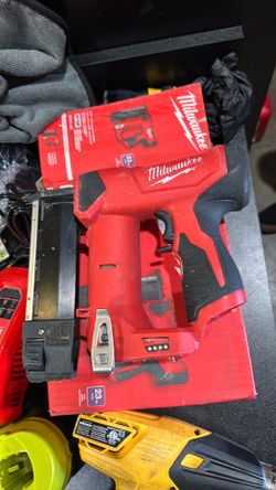 Milwaukee m12  - 23g pin nailer tool only lightly used $160 (financing available)