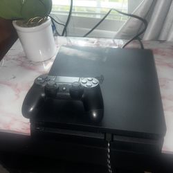 PLAYSTATION 4 SLIM SYSTEM 