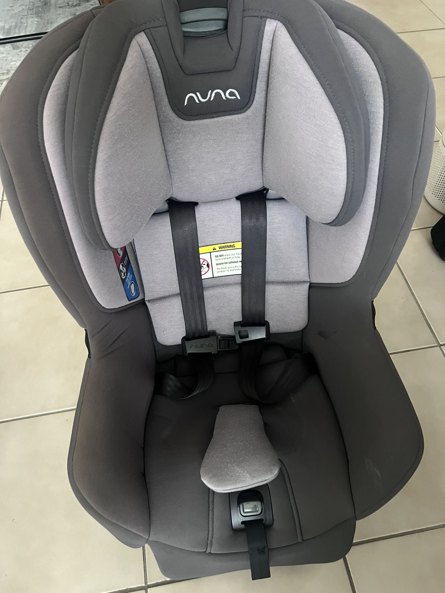 Nuna convertible Car Seat 