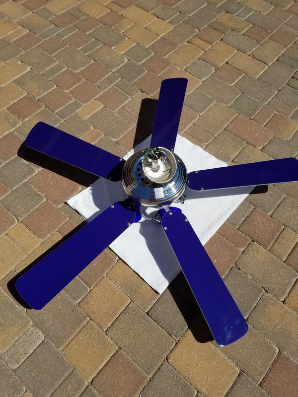 Harbor Breeze 52" ceiling fan blue for Sale in Litchfield Park, AZ