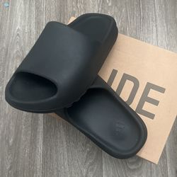 Yeezy Slide