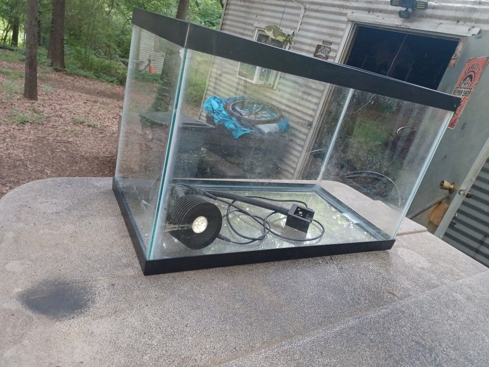 10 Gal Fish Aquarium