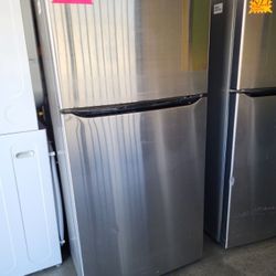 LG Top Freezer Refrigerator 20 Cubic Feet 6 