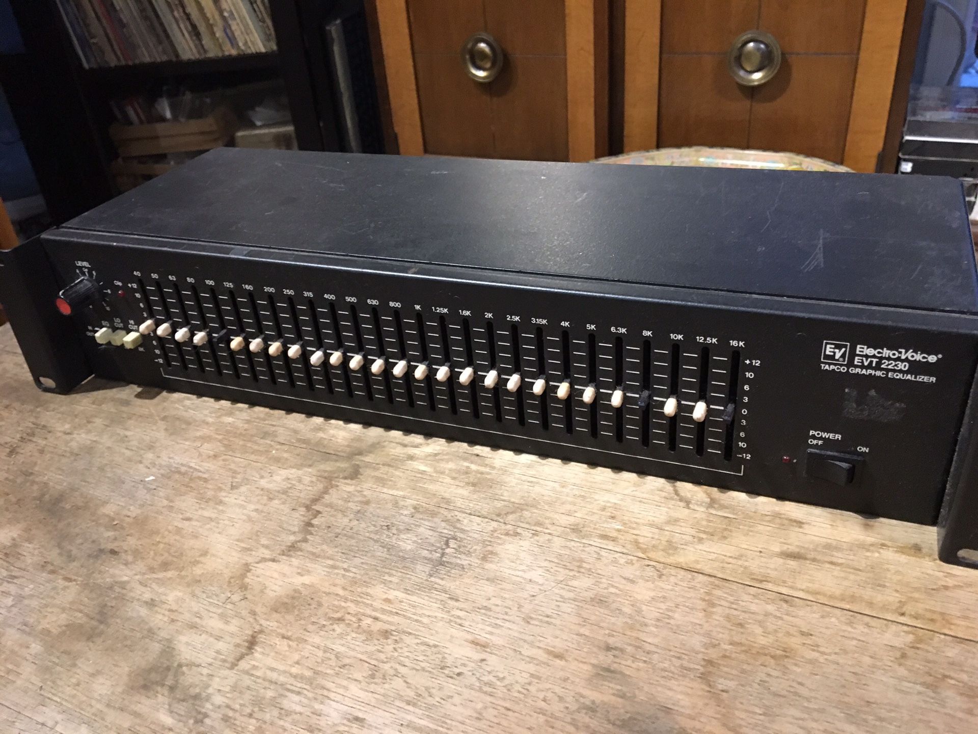 Electro-Voice Tapco EVT 2230 Single Channel 30 Band Graphic EQ Equalizer