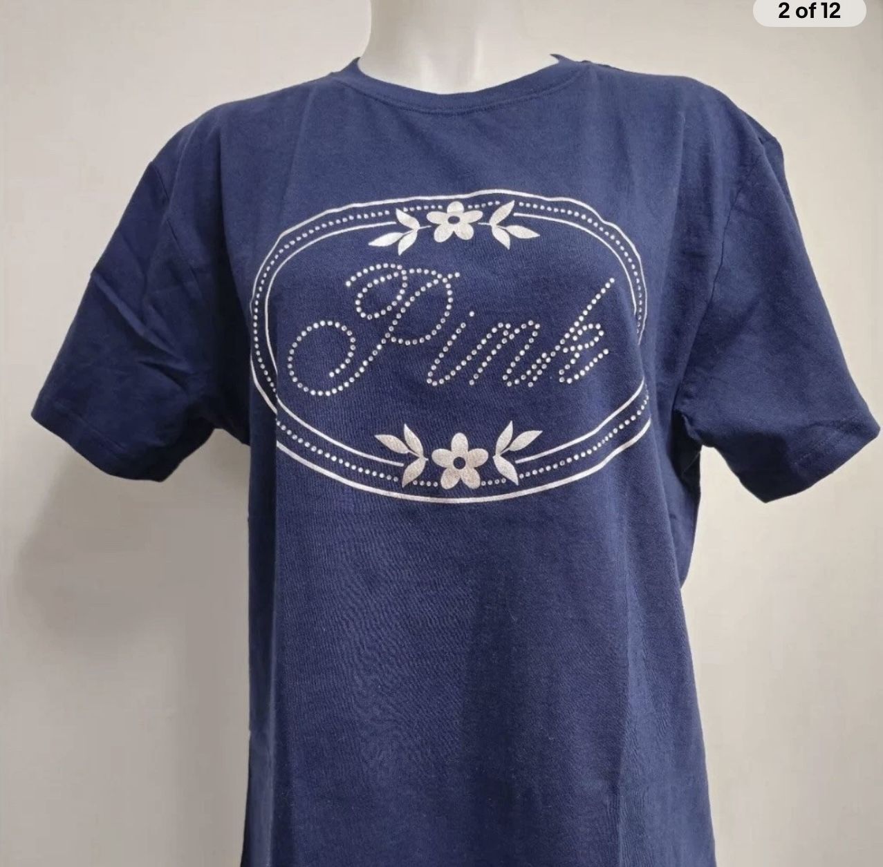 Pink Victoria’s Secret navy rhinestone T-shirt Size( Extra Small) Excellent Condition)