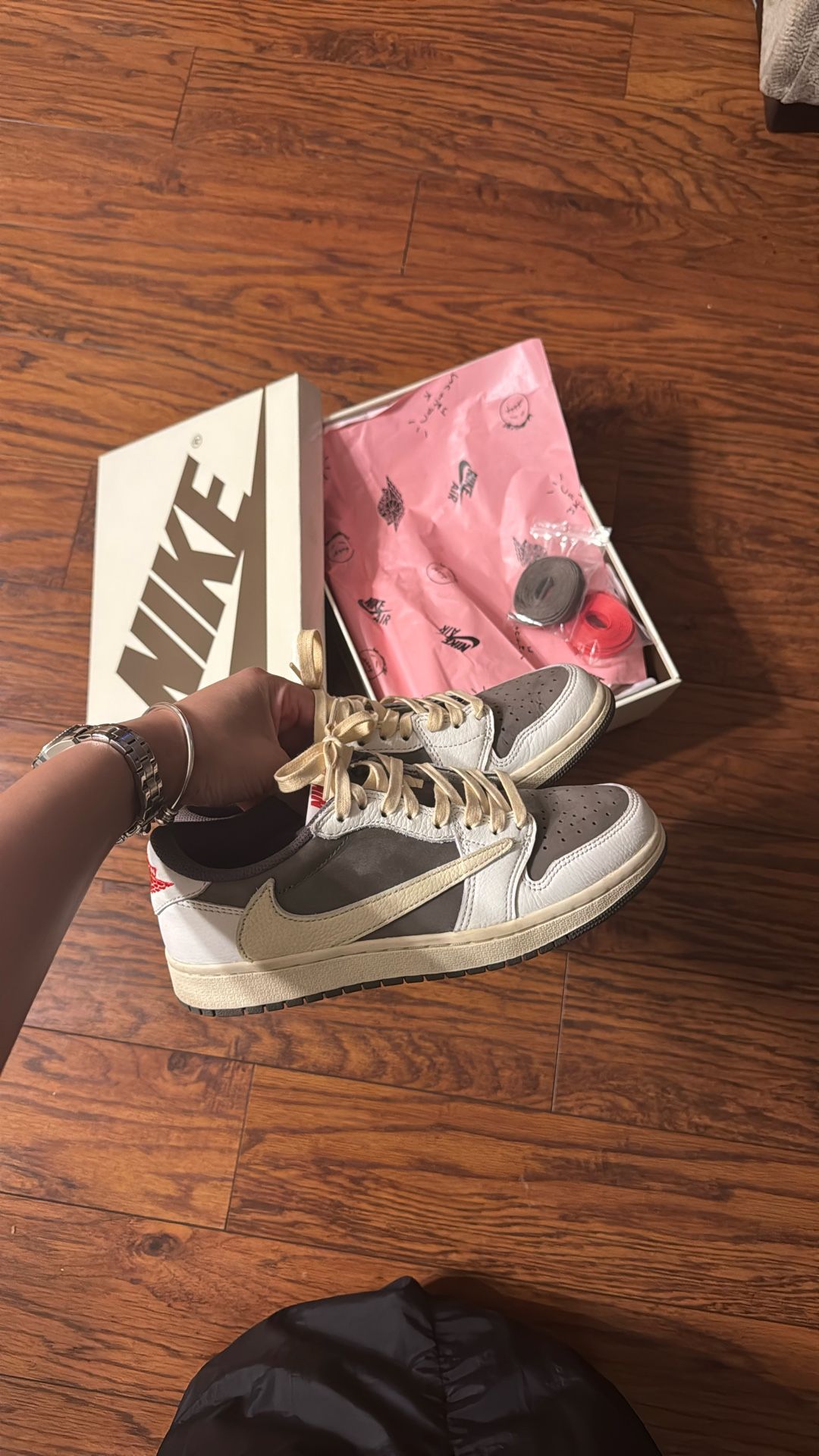 Travis Scott x Air Jordan 1 Reverse Mocha