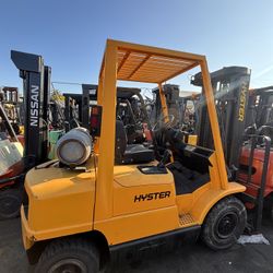 Hyster Forklift 3 Stages, 5000 Lb, Pneumatic Tires! 