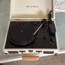 Like New Record Player It Comes With Everything You See