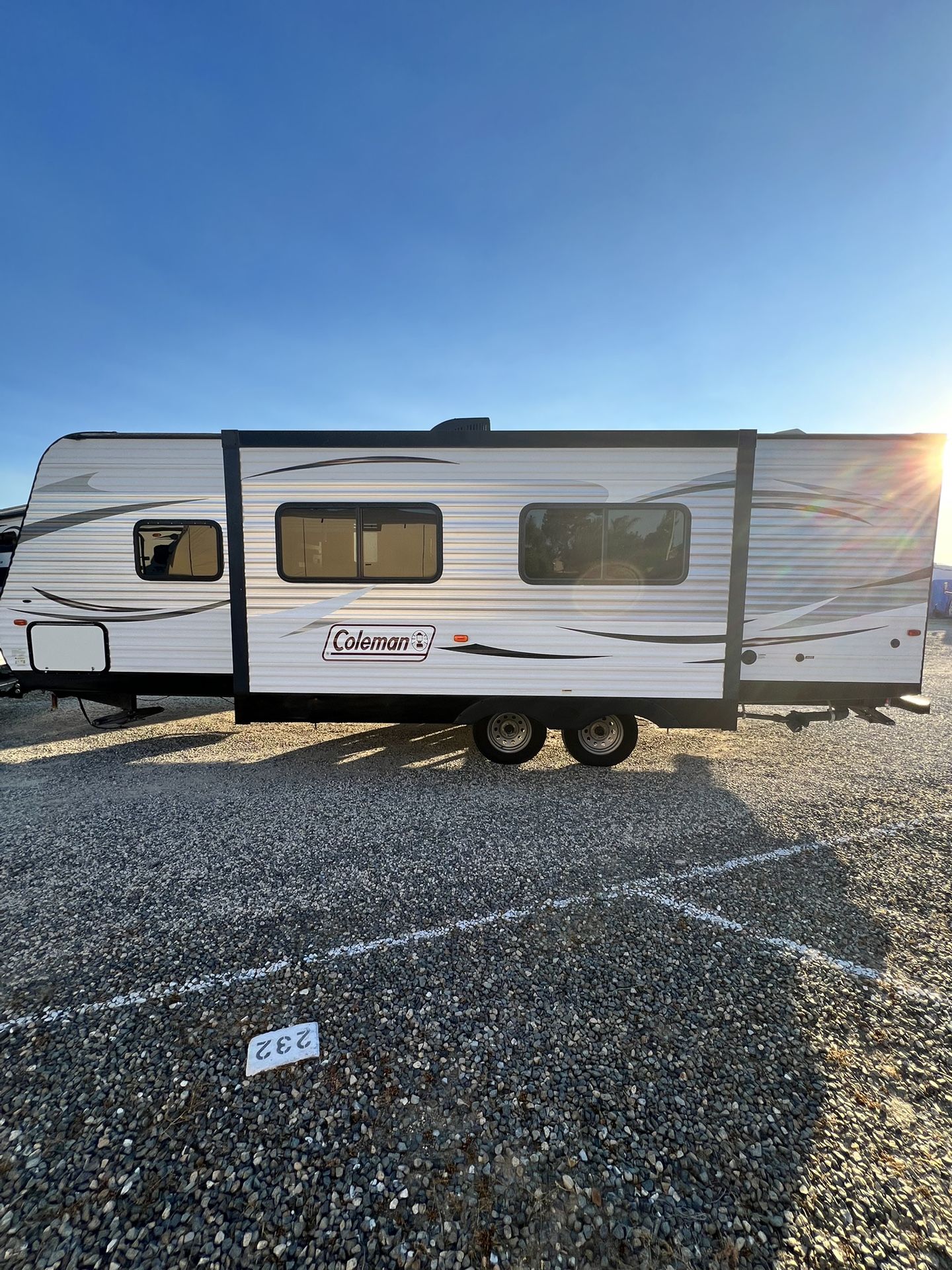 2015 Colman Travel Trailer Ready To Camp